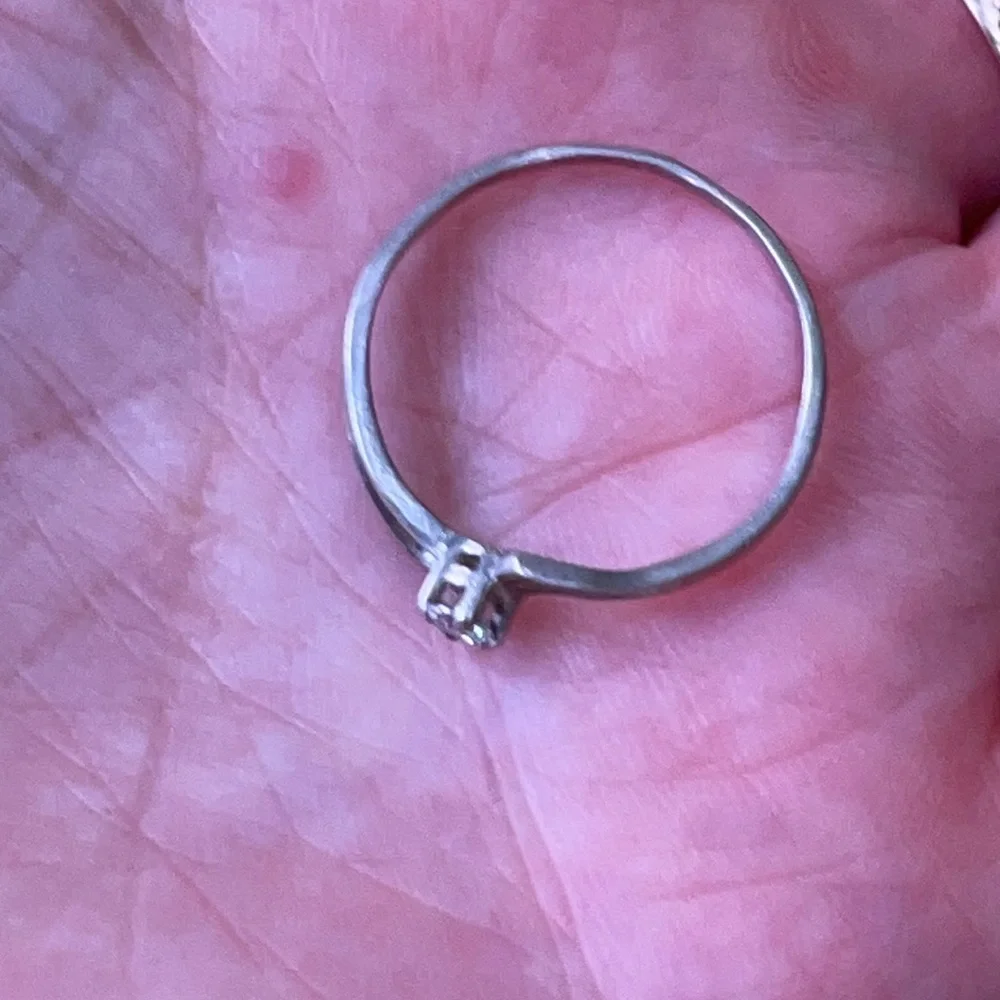 Antique sterling silver ring with genuine crystal